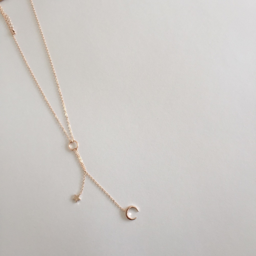 NWT Rose Gold Moon and Star Necklace - Picture 3 of 4
